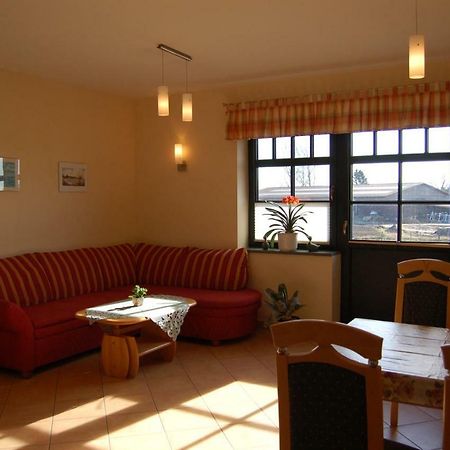 Heu-Ferienhof Altkamp Putbus Buitenkant foto